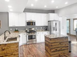 Kuchyň nebo kuchyňský kout v ubytování Southwest Colorado Willow House