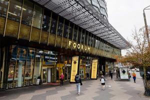 Επισκέπτες που μένουν στο Luxury Suites Foorum by Rikas Hotels