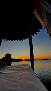 Naturlandskabet i nærheden af campingpladsen