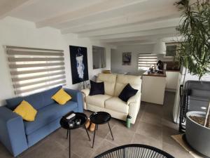 Area soggiorno di Chalet des sources.
