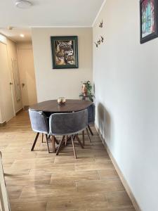 Foto dalla galleria di Charming 2Bd 2Bth Condo in San Miguel with Pool a Lima