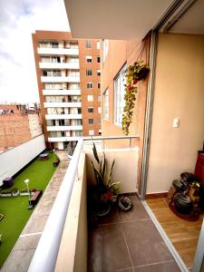 Foto dalla galleria di Charming 2Bd 2Bth Condo in San Miguel with Pool a Lima