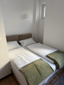 Fotografia z galérie ubytovania Schöne 3-BR Wohnung 1 Minute zur U-Bahn vo Viedni