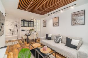 Χώρος καθιστικού στο Prądnik Biały Apt - Parks Nearby - by Rentujemy