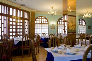 Restaurace v ubytování Hotel Perales