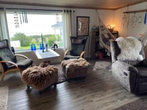 Posezení v ubytování Paradis i Brenna, Lofoten