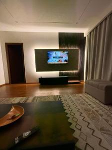 TV a/nebo společenská místnost v ubytování The cozy corner