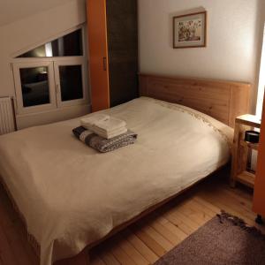 Postel nebo postele na pokoji v ubytování Kuća Drinčić + 51 fotografií