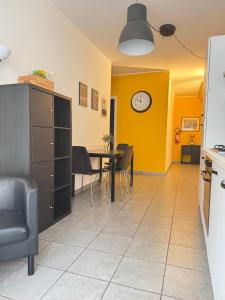 Kuchyňa alebo kuchynka v ubytovaní Alexandra Apartment + 8 fotografií