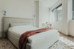 Posteľ alebo postele v izbe v ubytovaní Stylish Suite, by MGM Residencies