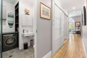 Koupelna v ubytování Duffotel Paddington LUXE + 6 fotografií