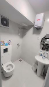 Bagno di Modern Shared Studio in Heart of Zamalek