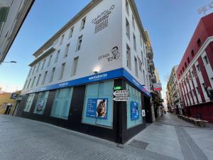 Tòa nhà nơi căn hộ tọa lạc