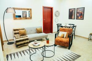 Posezení v ubytování SERENITY SUITE Grand T2 Neuf Riviera Bonoumin