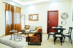Posezení v ubytování SERENITY SUITE Grand T2 Neuf Riviera Bonoumin