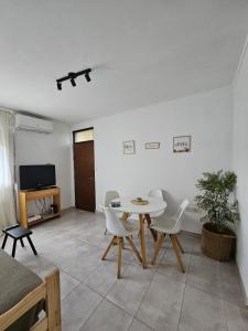 Μια τηλεόραση ή/και κέντρο ψυχαγωγίας στο Moreno home