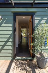 Mike's - A Luxurious Cabin Surrounded By Nature的门面或入口