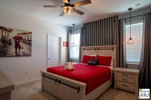 Billede fra billedgalleriet på Deluxe themed private ROOMS - Ensuite Bath & Pool Access by Casa Da Jura i Kissimmee