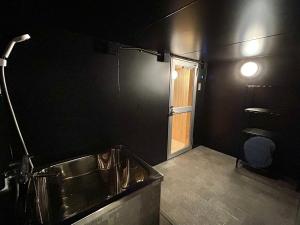 富士吉田市室内サウナ 最大18名 川に面する高級貸切宿 下吉田 月江寺駅徒歩圏内 自転車レンタル及び駐車場3台無料的相册照片