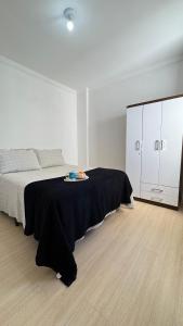 Gallery image of Apto das Orquídeas- 3 Quartos - Apto espaçoso,confortável com 2 sacadas de frente para avenida principal! in Piratuba