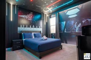 Billede fra billedgalleriet på Deluxe themed private ROOMS - Ensuite Bath & Pool Access by Casa Da Jura i Kissimmee