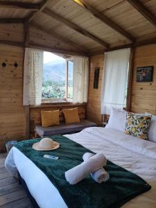 Postel nebo postele na pokoji v ubytování Glamping Entre Nopales, Villa de Leyva
