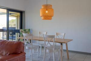 Afbeelding uit fotogalerij van 31 at Home - Absolute Beachfront in Point Lookout