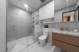 Koupelna v ubytování Verdant Bali Tirta Lepang + 37 fotografií