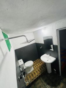 Koupelna v ubytování Joes Resthouse + 24 fotografií