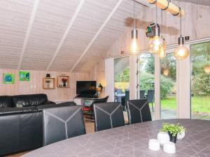 Posezení v ubytování Holiday home Ansager XLI