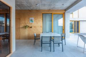 Imagine din galeria proprietății Villa Tabori Hill - Modern 7BR Villa near Old Tbilisi în Tbilisi City