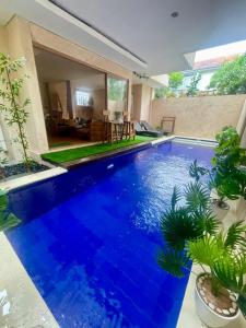 Swimmingpoolen hos eller tæt på Elia Bali heaven villa