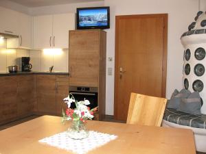Kuchnia lub aneks kuchenny w obiekcie Apartmenthaus Kuchelberg