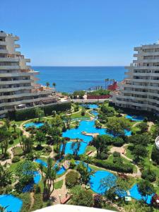 Bazén v ubytování Casa Oasis BENALBEACH nebo v jeho okolí