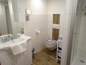 Ein Badezimmer in der Unterkunft Haus Mitterstang