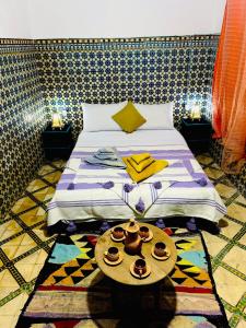 Postel nebo postele na pokoji v ubytování Riad rajad Marrakech + 33 fotografií