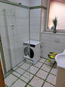 Ένα μπάνιο στο Apartment direkt an der Lahn