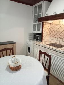 Kuchyň nebo kuchyňský kout v ubytování Casas El Barrancón
