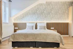 Photo de la galerie de l'établissement GOŚCINIEC ZACISZE - pokoje & restauracja blisko A2 Dąbie - Uniejów, à Dąbie