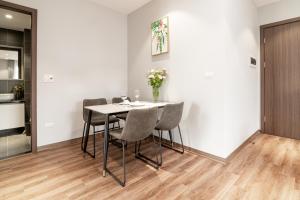 Fotografie z fotogalerie ubytování Luxe Paradise Suites Hotel To Ngoc Van v Hanoji + 61 fotografií