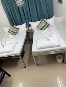 Letto o letti in una camera di Comfort Guest House - C and E
