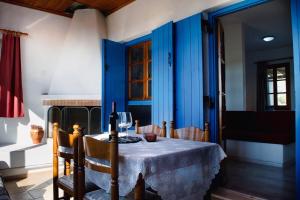 A seating area at Moonlight Kastraki beach house