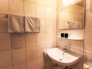 Koupelna v ubytování Apartment The Siegele by Interhome + 34 fotografií