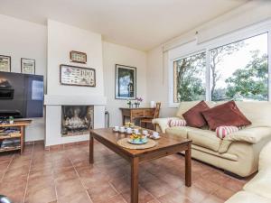 Χώρος καθιστικού στο Holiday Home Xarmada Cecilia by Interhome +31 φωτογραφίες