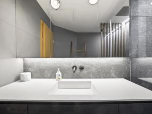 Koupelna v ubytování Apartment Honegger by Interhome