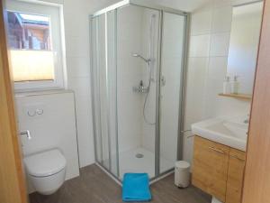 Kopalnica v nastanitvi Apartment Robert 1- OG Süd by Interhome