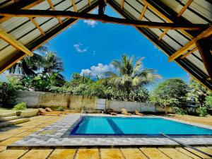 Bazén v ubytování Ivory Safari House nebo v jeho okolí