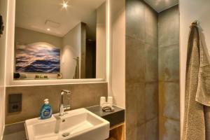 Ένα μπάνιο στο Ferienwohnung Strandperle in der Villa Martha Binz +6 φωτογραφίες