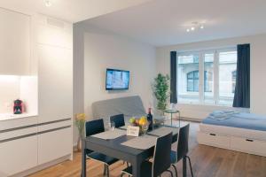 HITrental Town Hall Apartments