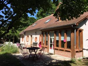 Budova, v ktorej sa dovolenkový dom nachádza